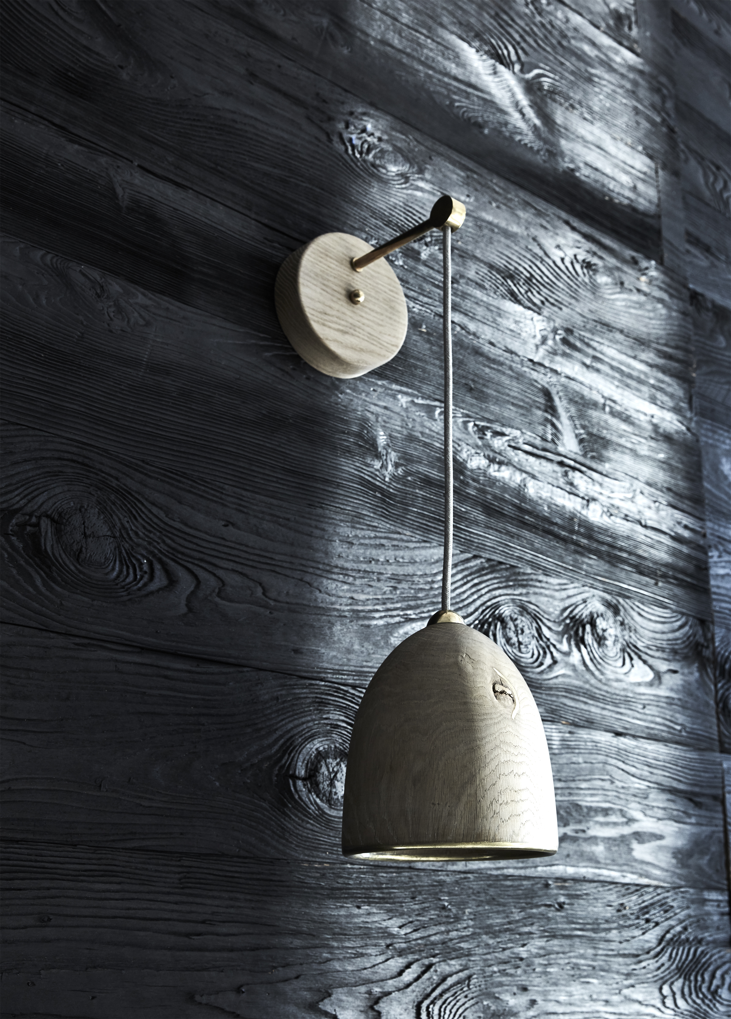 beachpebblewalllight